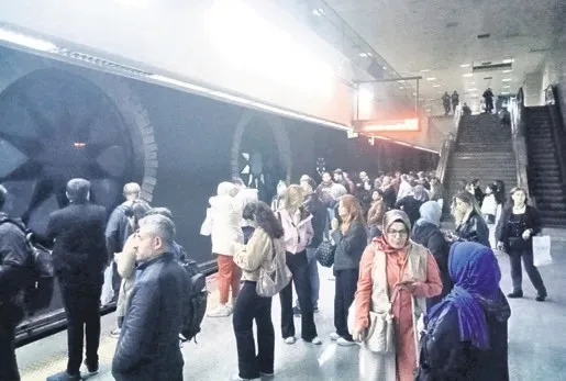 Yavaş belediyecilik yine yolda bıraktı!
