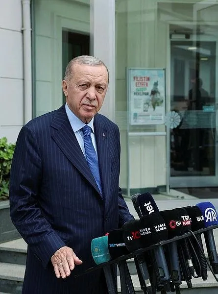baskan-erdogandan-ozel-kabul-sonrasi-ilk-yorum-chpye-iade-i-ziyaret-olacak-ozgur-ozelden-demokrasi-icin-kilome-1714738265717.jpeg