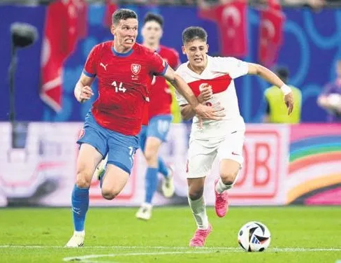 10 futbolcu sınırda