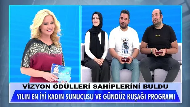 muge-anli-ruzgari-iki-odul-birden-aldi-1652865121444.jpg