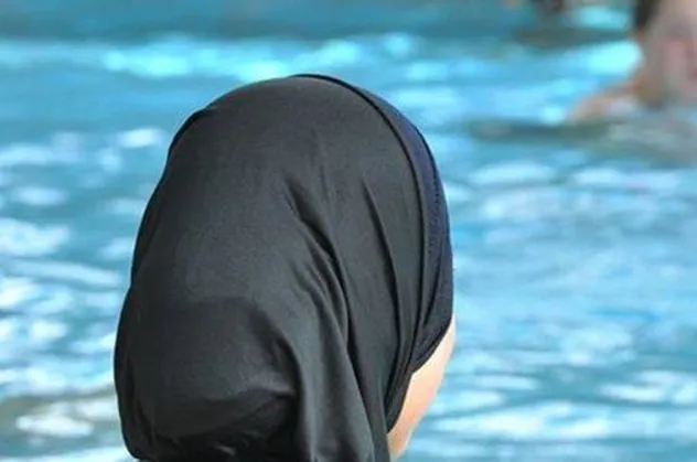 İzmir Dikili'deki haşema yasağına ayrımcılık cezası! 3 kişi hakkında kamu davası açıldı
