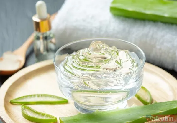 4. Aloe Vera Etkisi: Ph Dengeleme, İltihap Giderici Özellikleriyle Saç Köklerini Rahatlatır, Dökülmeyi Azaltır. Kullanım: Jel Doğrudan Saç Derisine Uygulanır...