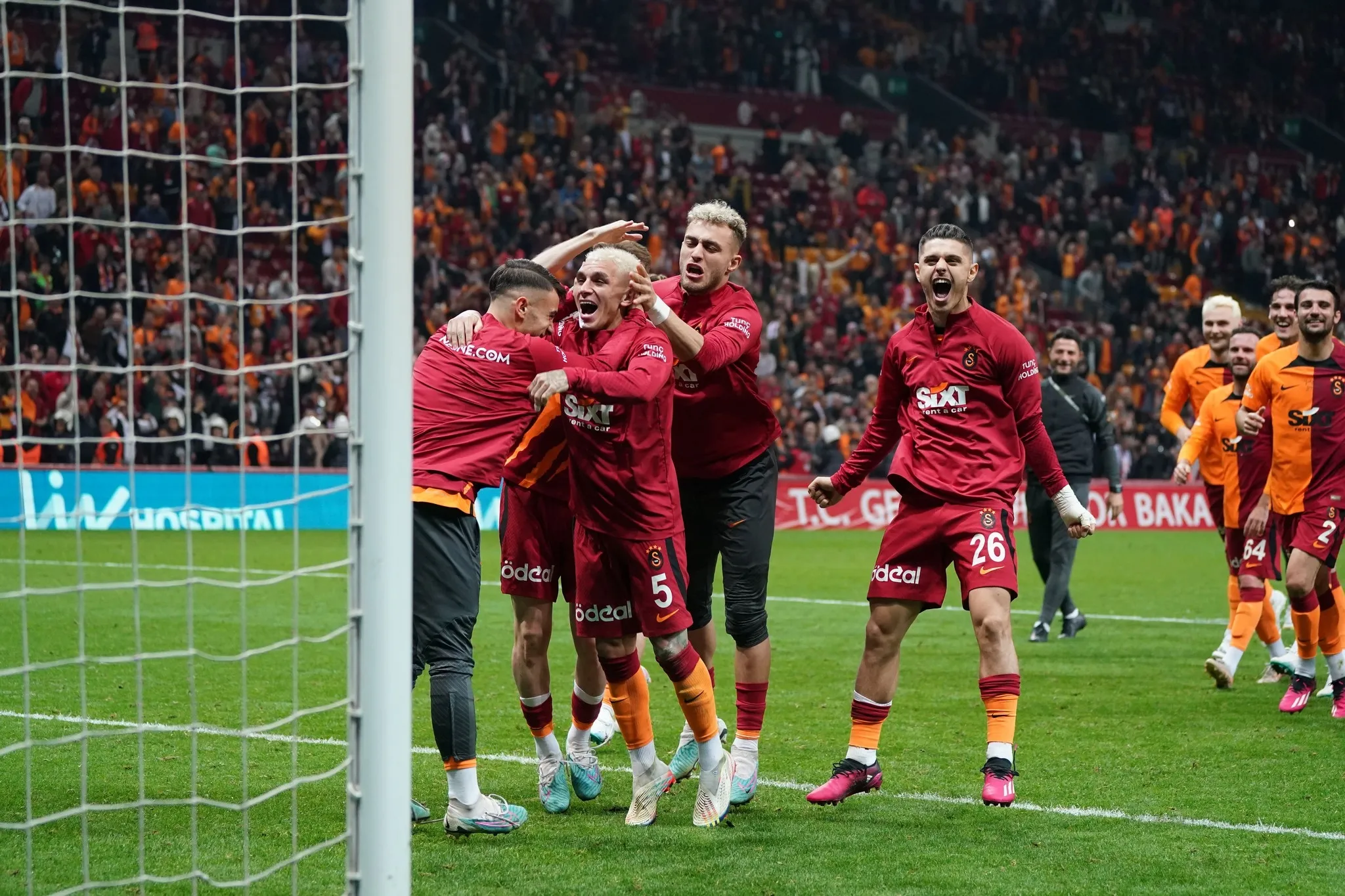 Liverpool'dan Galatasaray'a 40 milyon euroluk transfer! - 20