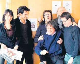 Charlie Hebdo’da para savaşı var