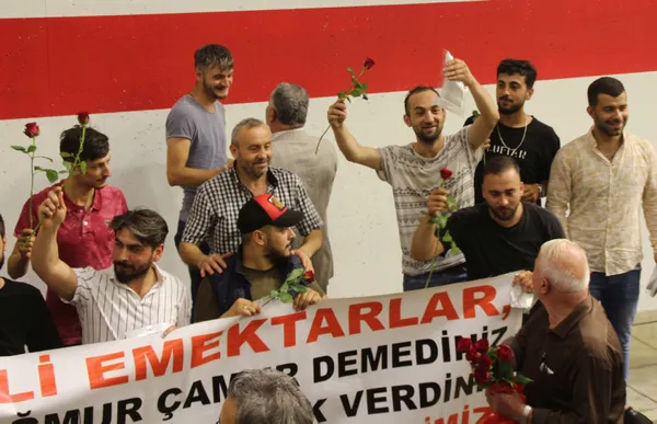 rizenin-71-yillik-hayali-olan-tunelinde-horonlu-kutlama-1626248498000.jpg Rize'nin 71 yıllık hayali olan tünelinde horonlu kutlama-6