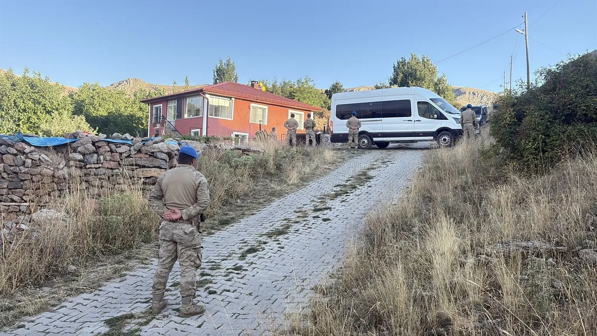 1789394455110.jpeg Büşra Balıkçı'nın kaybolması olayında anneden cinayet itirafı: 9 şüpheli gözaltına alındı-6