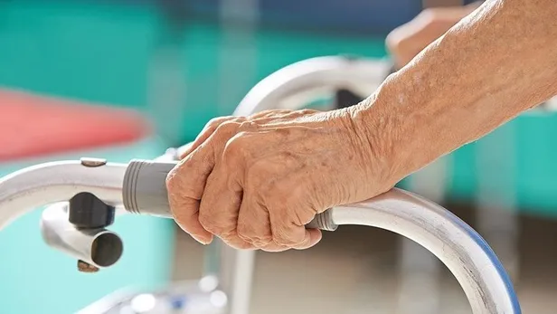 ALS hastalığı belirtileri nelerdir? Tedavisi var mı? ALS hastalığı nedir?-2