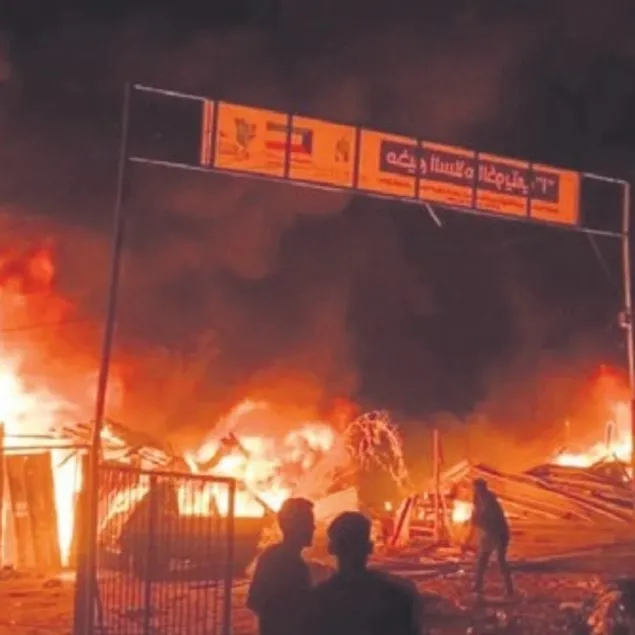 Çadırları bombaladılar