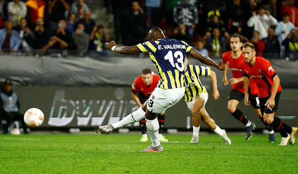 ne-haaland-ne-de-lewandowski-zirvede-fenerbahcenin-yildizi-enner-valencia-var-1663581626728.jpg