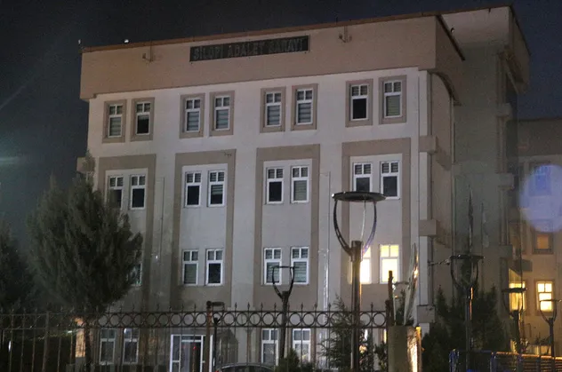 Son dakika: Şırnak’ın Silopi Adliyesi'ne bombalı saldırı girişimine 7 tutuklama