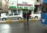 Esenyurt'ta şiddetli yağış ve dolu etkili oldu