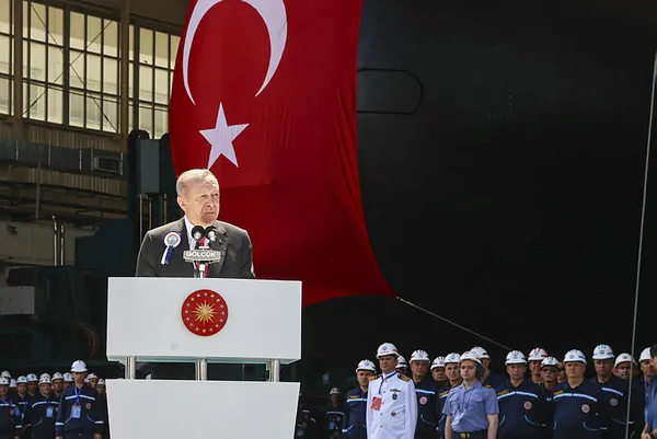 baskan-erdogan-milli-denizalti-projeleri-icin-tarih-verdi-5-yil-icerisinde-donanmada-1653300590519.jpg Başkan Erdoğan Milli Denizaltı Projeleri için tarih verdi: 5 yıl içerisinde donanmada!-4