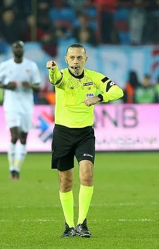 F.Bahçe-Trabzon derbisi Cüneyt Çakır’ın