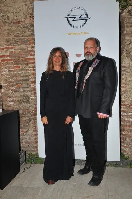 once-seranay-sonra-aleyna-haldun-demirhisar-kimdir-kac-yasinda-aleyna-tilki-ile-goruntulenen-haldun-demirhisar-evli-mi-esi-kim-1640334825305.jpeg Aleyna Tilki ile görüntülenen Haldun Demirhisar evli mi, eşi kim? Önce Seranay sonra Aleyna! Haldun Demirhisar kimdir, kaç yaşında?-3