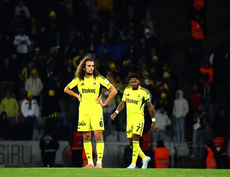 fatih-karagumruk-fenerbahce-macinda-penalti-beklentisi-1773427269313.jpg Fatih Karagümrük - Fenerbahçe maçında 2 penaltı beklentisi!-4