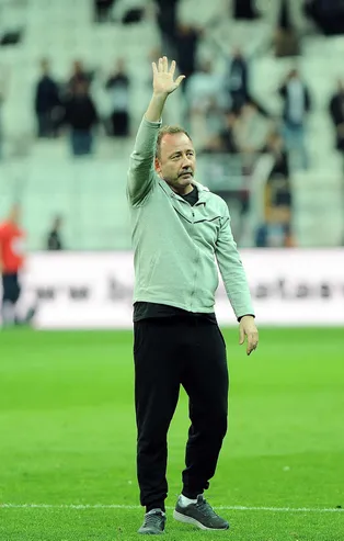 Beşiktaş taraftarı Sergen'i istiyor