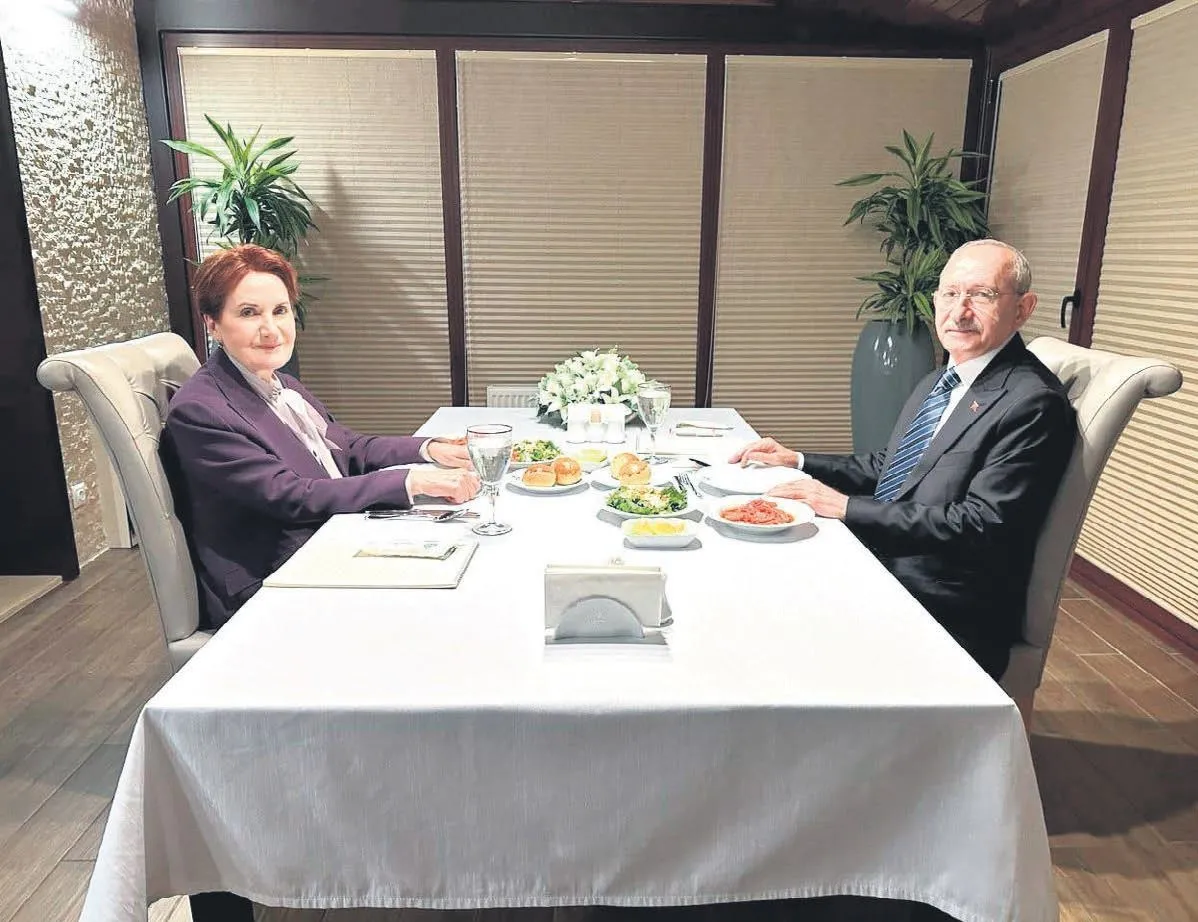 Masada çatlak ’war’