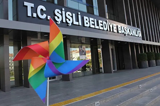 CHP'li belediyelerden LGBT lobilerine kurumsal kalkan! Avrupa Birliği finanse etti CHP destek verdi