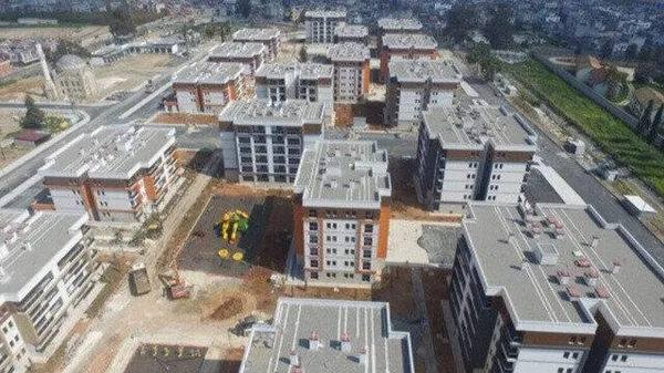 bakan-ozhaseki-yerinde-donusum-projesine-e-devlet-uzerinden-son-bir-saat-icerisinde-tam-bin-200-basvuru-oldu-1689617458505.jpeg Çevre, Şehircilik ve İklim Değişikliği Bakanı Mehmet Özhaseki: “Yerinde dönüşüm projesine son bir saat içerisinde bin 200 başvuru oldu”-4