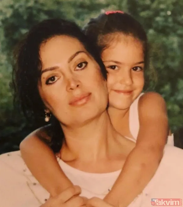 Yeşilçam’ın Sultan’ı Türkan Şoray'ın kızı Yağmur Ünal’a Filiz Akın'dan dikkat çeken yorum: Teyzesi sayılırım! 4 yıllık eski eş Cihan Ünal kayıtsız kalmadı - 20