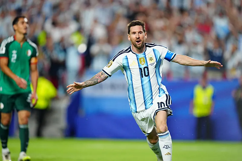 lionel-messiden-hat-trick-arjantin-cezayiri-3-0la-gecti-iste-goller-1781664789919.png Lionel Messi'den hat-trick: Arjantin Cezayir'i 3-0'la geçti! İşte goller-2
