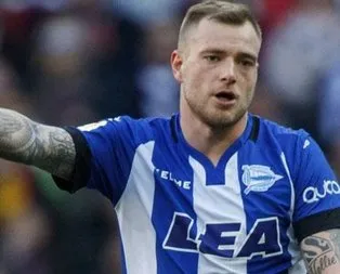 Alaves Guidetti’yi bırakmıyor!