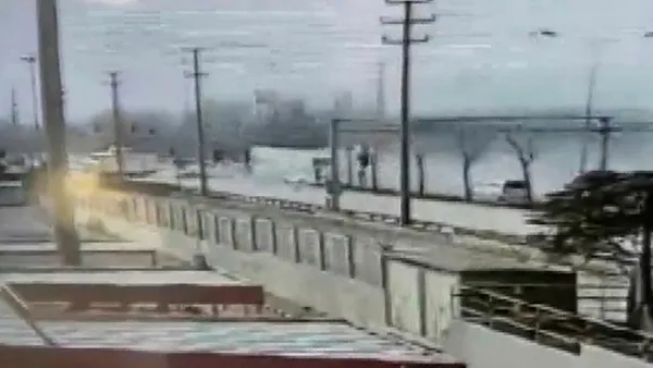 son-dakika-bursa-ankara-yolunda-freni-bosalan-tir-onlarca-araci-bicti-1615563257868.jpg Son dakika! Bursa-Ankara yolunda freni boşalan TIR, onlarca aracı biçti!-5