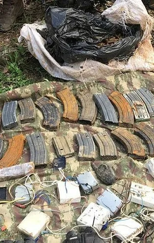 Tunceli'de teröristlerce kullanılan 3 kamp alanı imha edildi