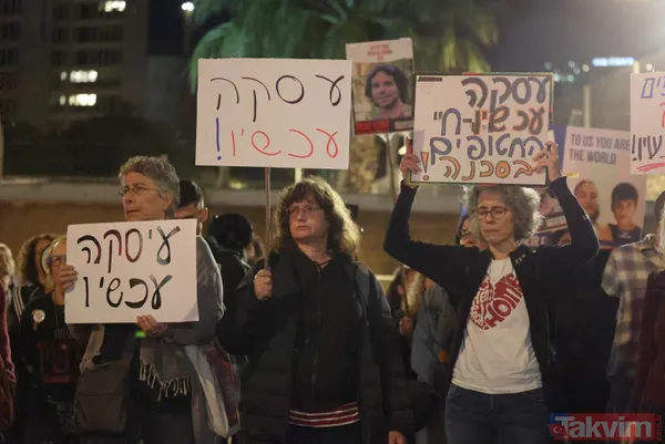 İsrailli esirlerin ailelerinden katil Netayahu'ya tepki yağmaya devam ediyor: Bakanlık yakındaki yolu 241 saniye boyunca trafiğe kapattılar - 2