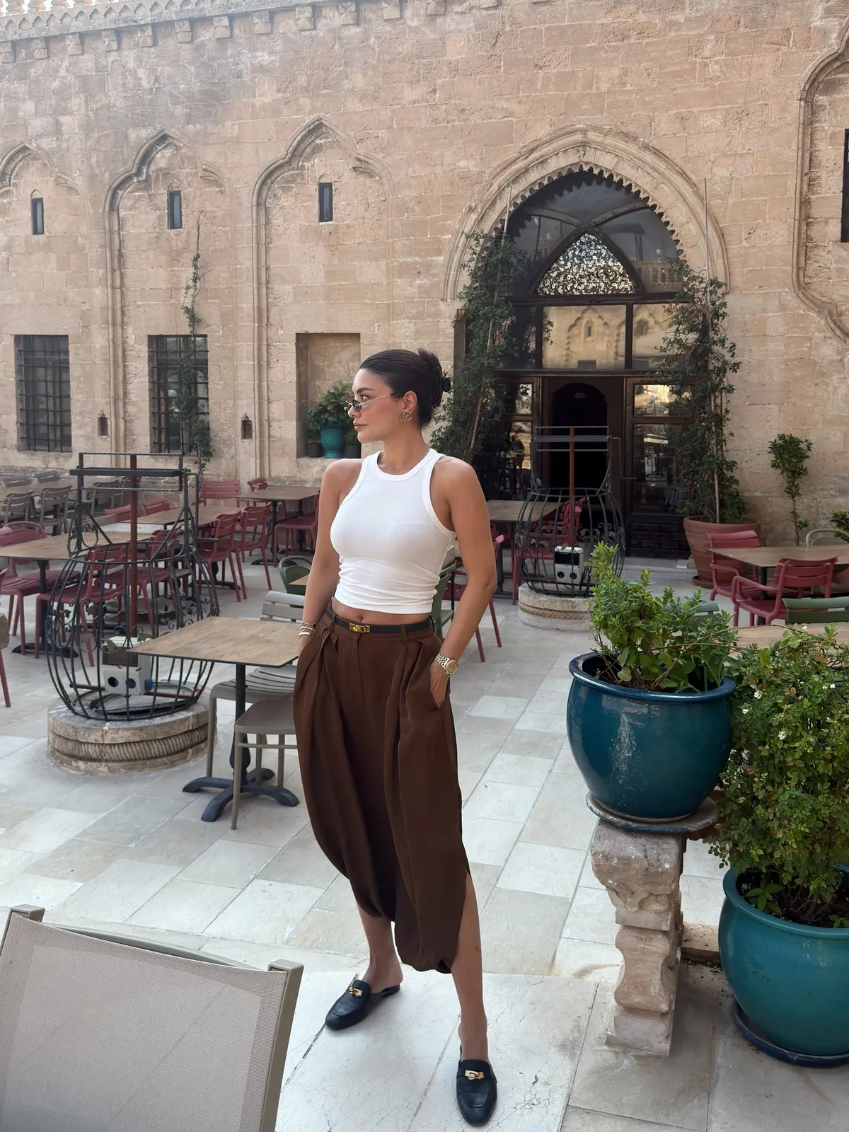 1789502869492.jpg Hazal Filiz Küçükköse’nin uzun zamandır beklediği an geldi! Tarihi dokusuna hayran kaldığı o şehir neresi?-4
