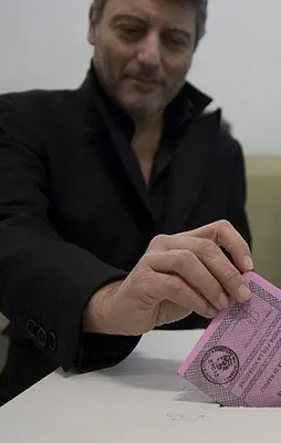 İtalya’daki referandum sona erdi
