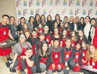 Ünlüler iyilik festivalinde