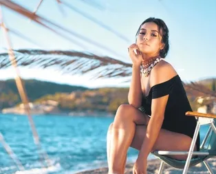 Aşk yok kariyer var