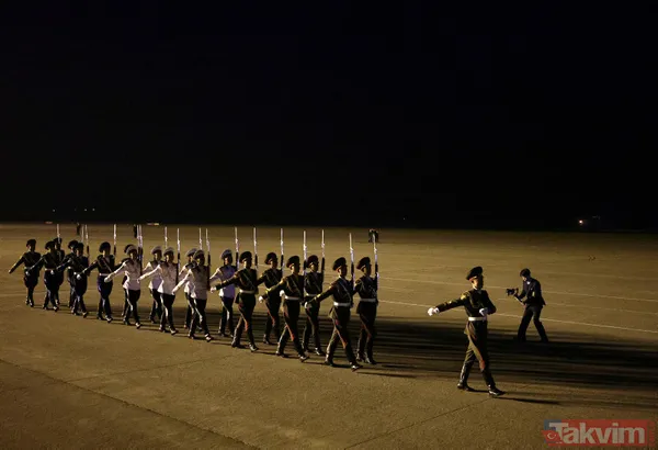 24 yıl sonra bir ilk! Rusya Devlet Başkanı Vladimir Putin resmi ziyaret çerçevesinde Kuzey Kore’ye geldi - 32