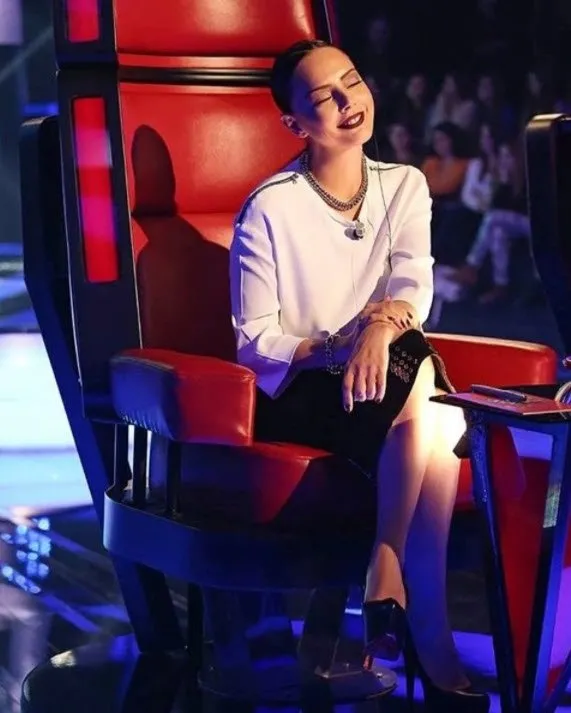 O Ses Turkiye 2021 Yilbasi Programina Katilacak Unluler Piyasaya Cikti Tv 8 De O Ses Yilbasi Olacak Mi Derken Dun Cekim Yapildi Takvim