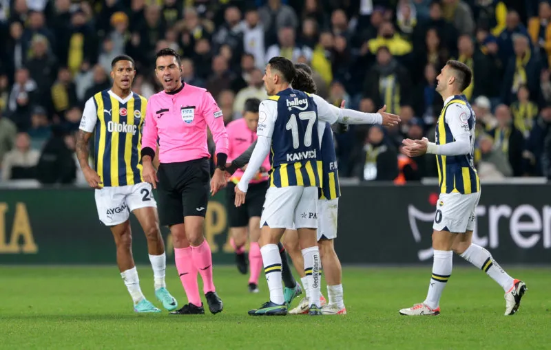 VAR kayıtlarını duyurdular! İşte Fenerbahçe - Karagümrük maçında yaşananlar... - 8
