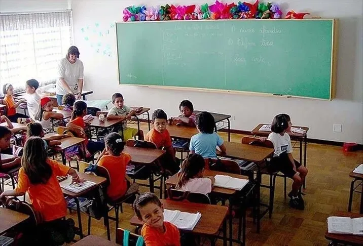 meb-duyurdu-kamuda-calisan-velilere-7-11-eylul-tarihlerinde-idari-izin-imkani-1787902168807.jpeg MEB duyurdu! Kamuda çalışan velilere 7-11 Eylül tarihlerinde idari izin imkanı-3
