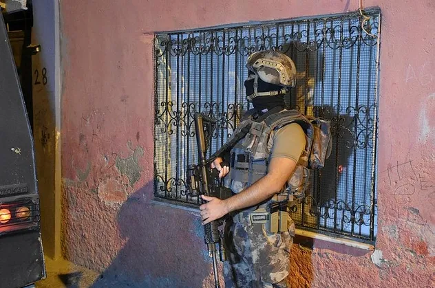 Son dakika: Adana'da uyuşturucu operasyonu
