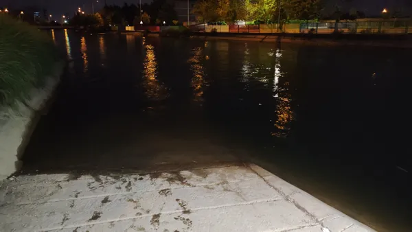 adanada-sulama-kanalina-dusen-yegenini-kurtarmak-isterken-kayboldu-1657399048869.jpg Adana'da sulama kanalına düşen yeğenini kurtarmak isterken kayboldu-4