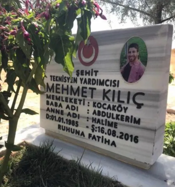 panige-kapilan-chpli-ibb-yonetimi-sehit-istismarina-kalkisti-yalanlarina-tokat-gibi-cevap-1672252061678.jpg Paniğe kapılan CHP'li İBB yönetimi şehit istismarına kalkıştı! Yalanlarına tokat gibi cevap-3