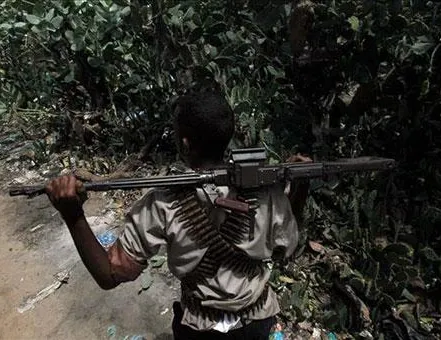 Bomba yüklü araç patladı! 10 terörist birden...