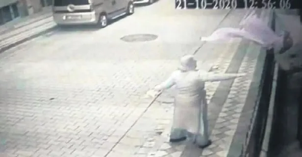 Türk bayrağına çirkin saldırı