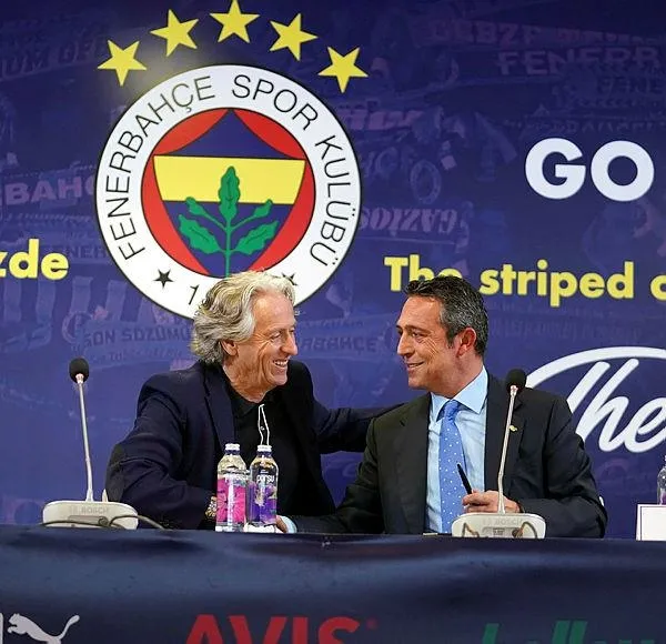 fenerbahcenin-yeni-teknik-direktoru-jorge-jesus-iddiali-aciklamalara-imza-atti-1654293490166.jpeg