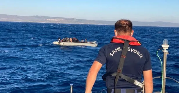 Ayvalık’ta Türk kara sularına itilen 18 göçmen kurtarıldı