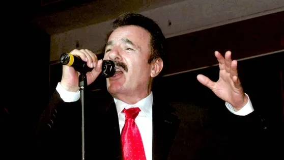 Ferdi Tayfur’un kızı Tuğçe’den kardeşine duygusal yanıt: Hepimiz birbirimize kırıldık