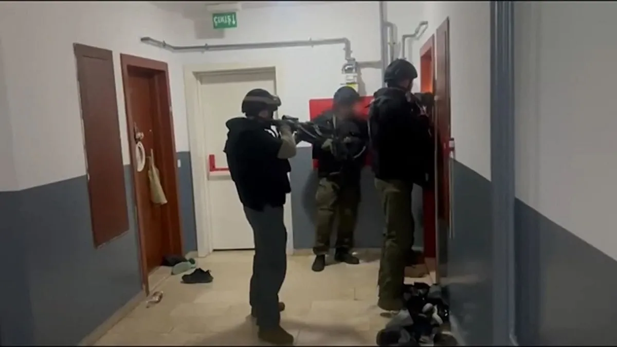 İstanbul'da DEAŞ'a operasyon: 11 şüpheli gözaltına alındı