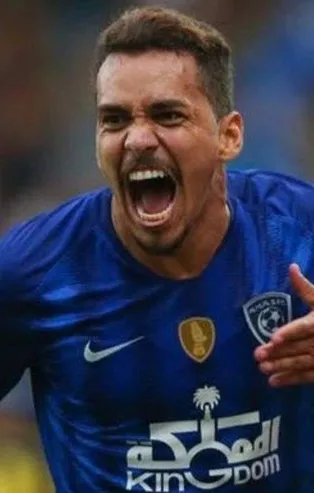 Fener'den 10 numara harekatı! Carlos Eduardo ve Isaque transfer listesine alındı...