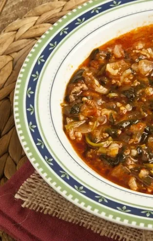 Semizotu çorbası nasıl yapılır? Pratik ve lezzetli semizotu çorbası tarifi!