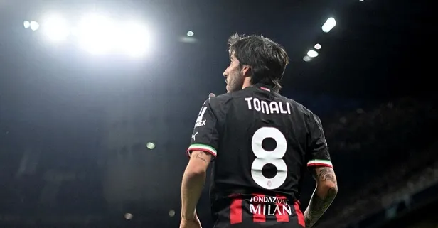 Newcastle United Sandro Tonali'yi transfer etti