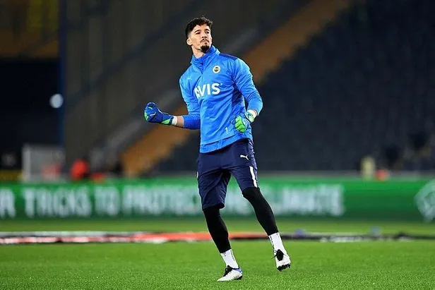 ozel-haber-fenerbahcede-berke-ozer-bilmecesi-sinan-bolat-icin-dugmeye-basildi-1643572694655.jpeg Özel Haber... Fenerbahçe'de Berke Özer bilmecesi! Sinan Bolat için düğmeye basıldı-2